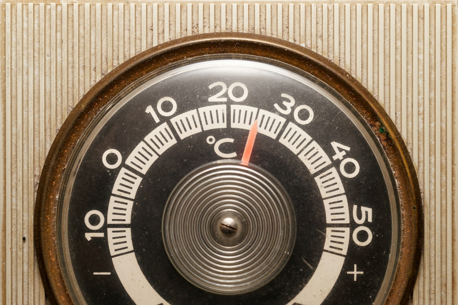 Smart heating control and room thermostat